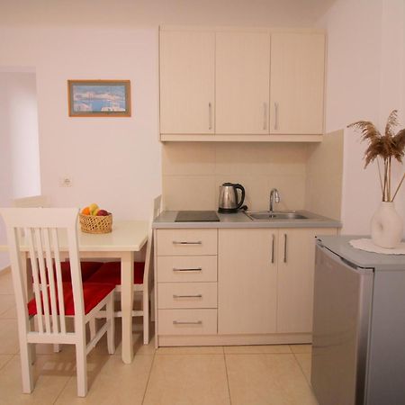 Afrimi Relax Apartments ساراندا المظهر الخارجي الصورة