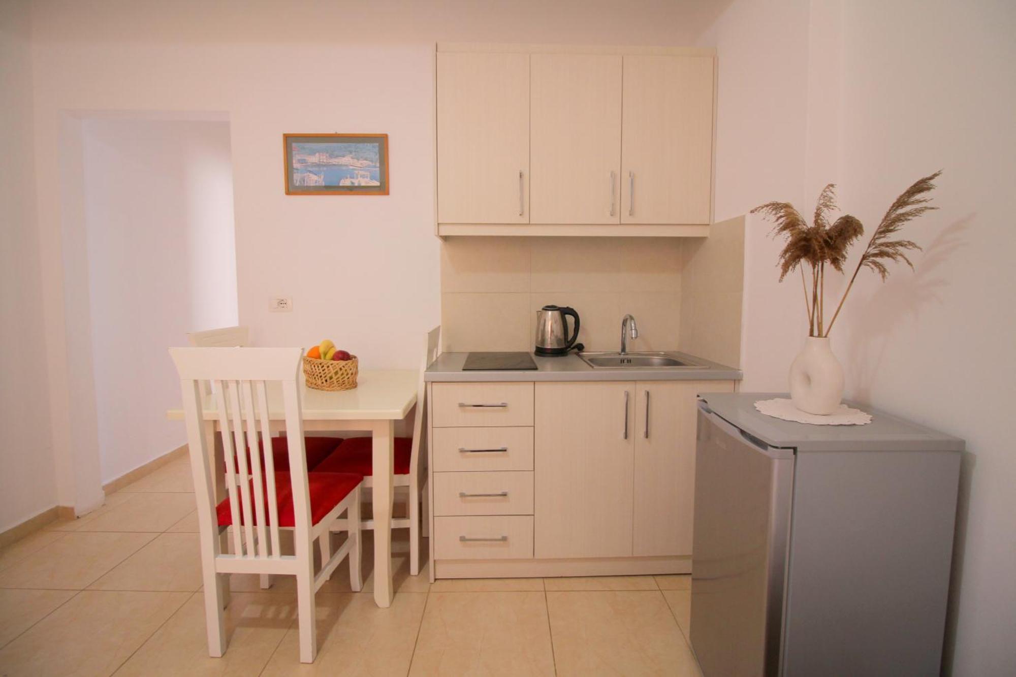 Afrimi Relax Apartments ساراندا المظهر الخارجي الصورة